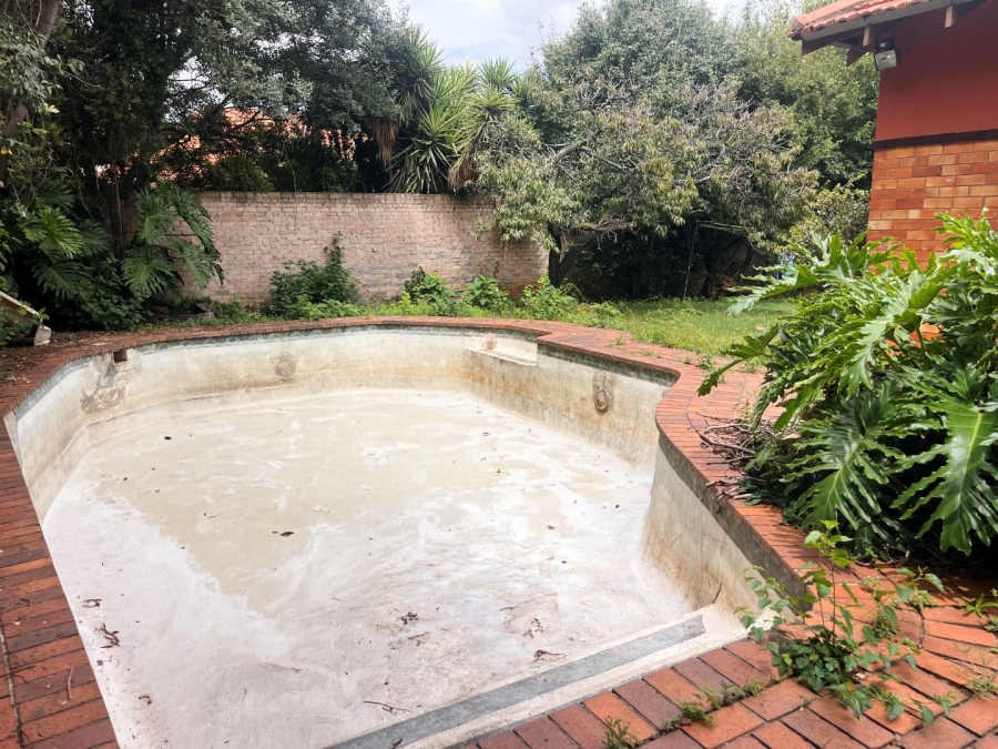 3 Bedroom Property for Sale in Highlands North Gauteng