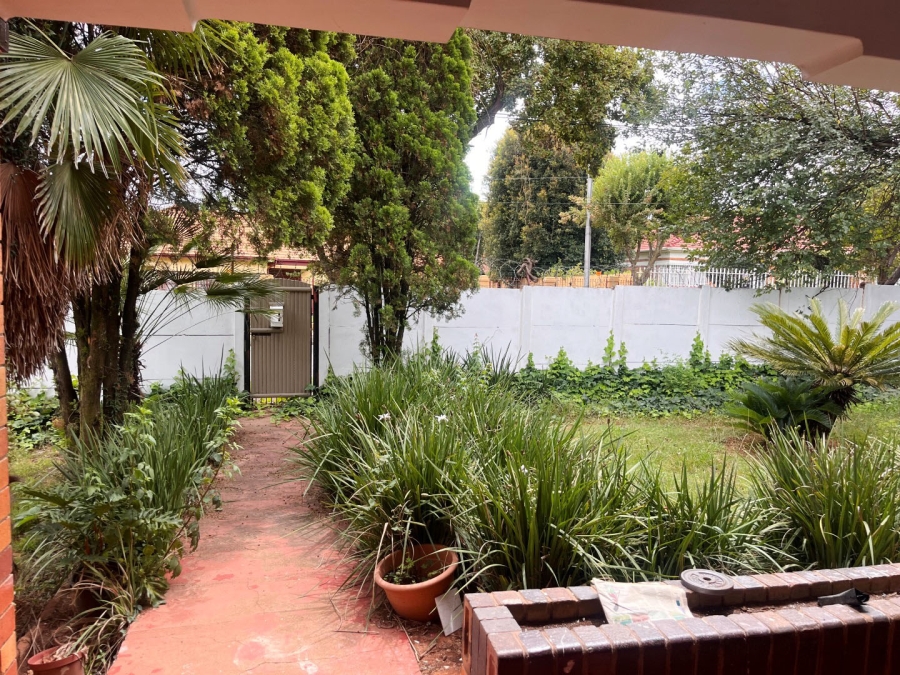 3 Bedroom Property for Sale in Highlands North Gauteng