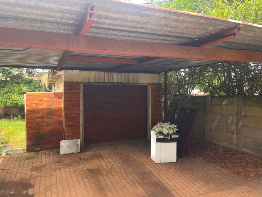 3 Bedroom Property for Sale in Highlands North Gauteng
