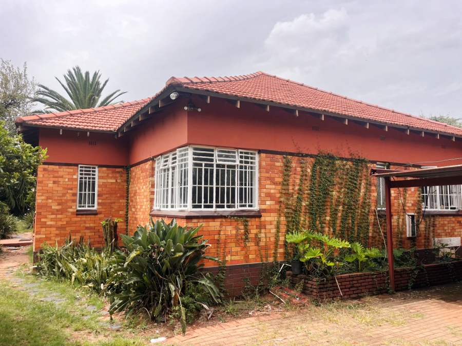 3 Bedroom Property for Sale in Highlands North Gauteng