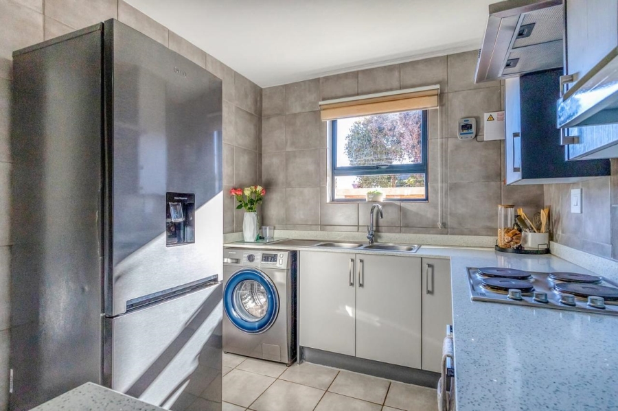 2 Bedroom Property for Sale in Witpoortjie Gauteng