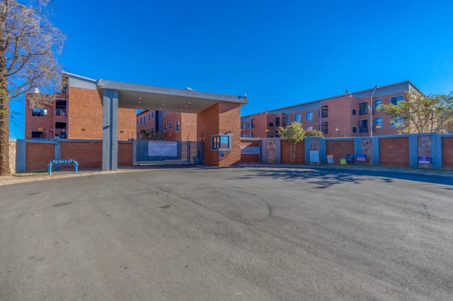 2 Bedroom Property for Sale in Witpoortjie Gauteng