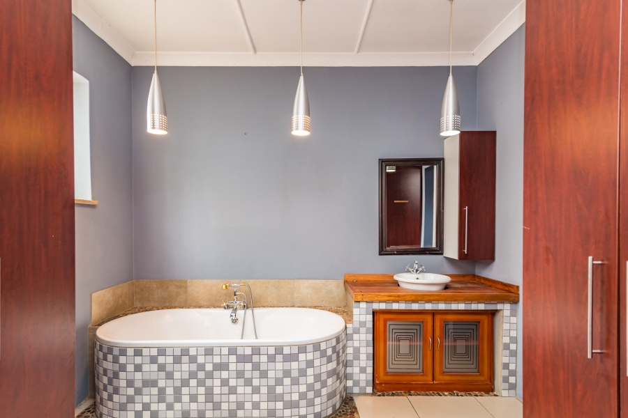 2 Bedroom Property for Sale in Westdene Gauteng