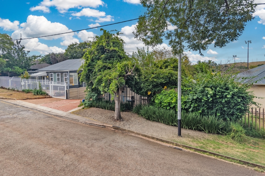 2 Bedroom Property for Sale in Westdene Gauteng