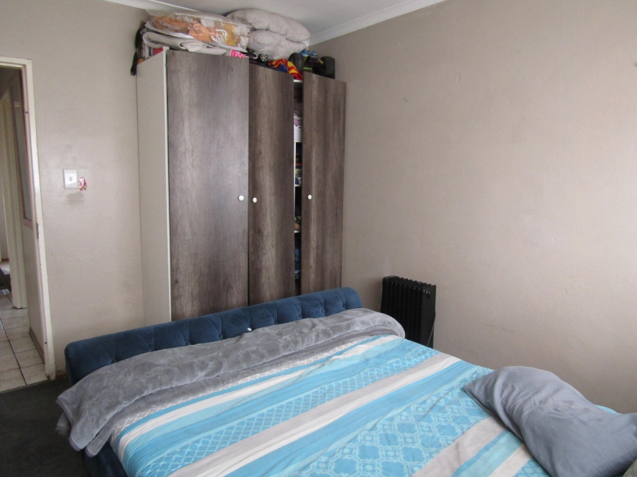 2 Bedroom Property for Sale in Mondeor Gauteng