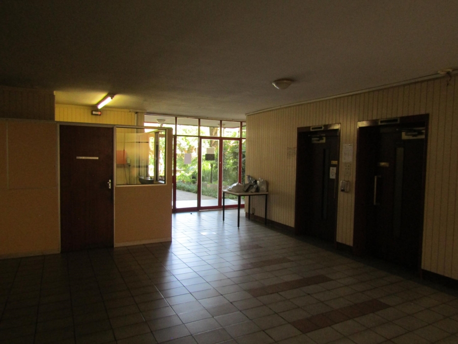 1 Bedroom Property for Sale in Parktown Gauteng