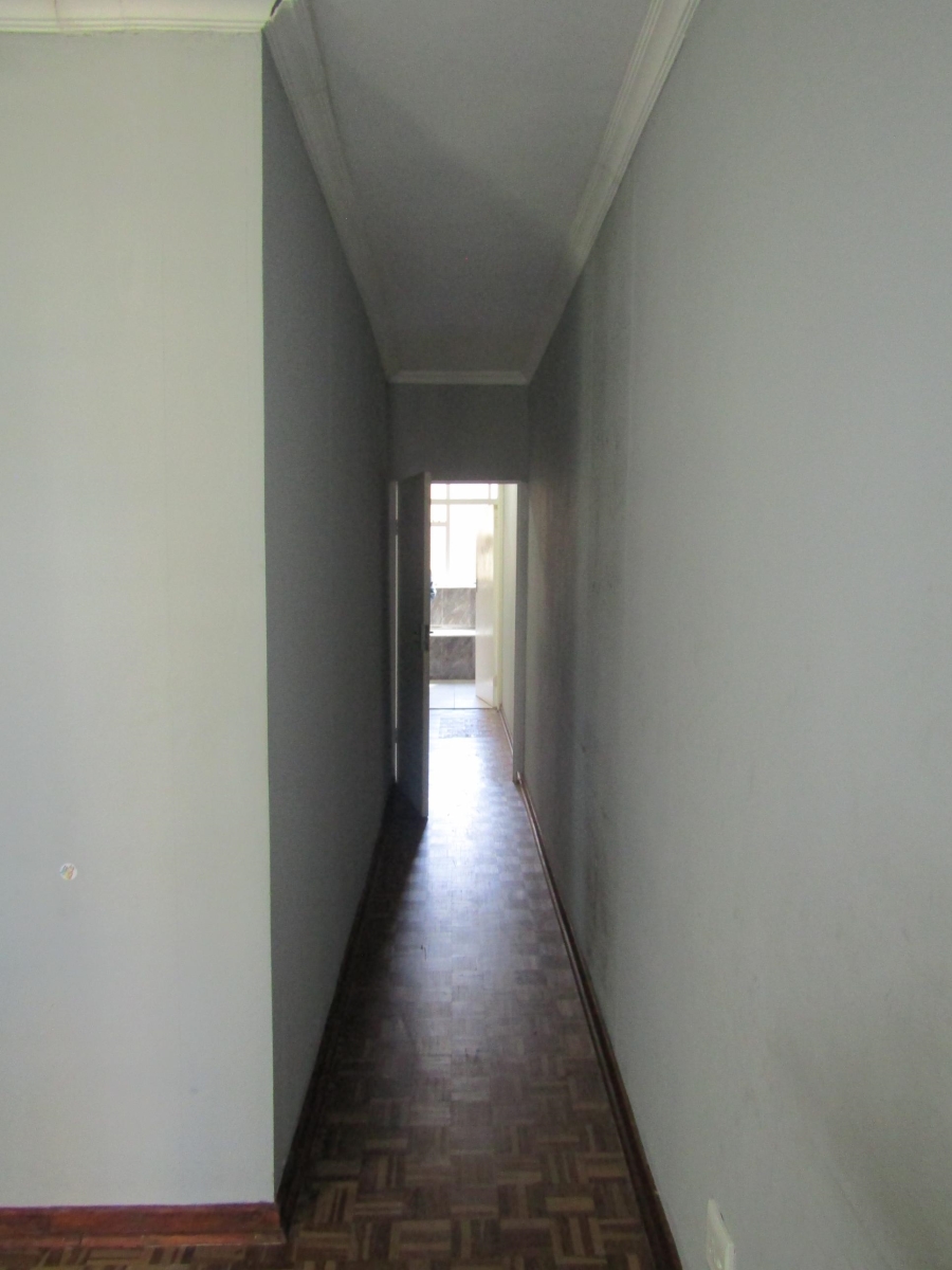 1 Bedroom Property for Sale in Parktown Gauteng