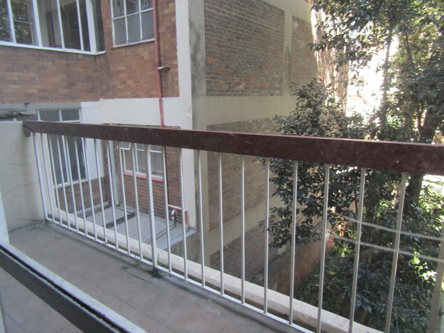 1 Bedroom Property for Sale in Parktown Gauteng