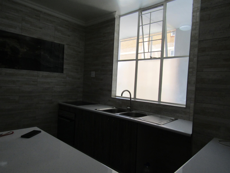 1 Bedroom Property for Sale in Parktown Gauteng