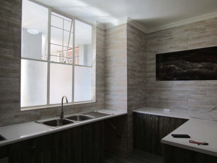 1 Bedroom Property for Sale in Parktown Gauteng