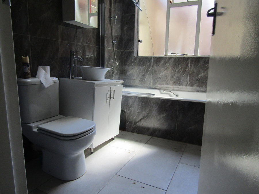 1 Bedroom Property for Sale in Parktown Gauteng