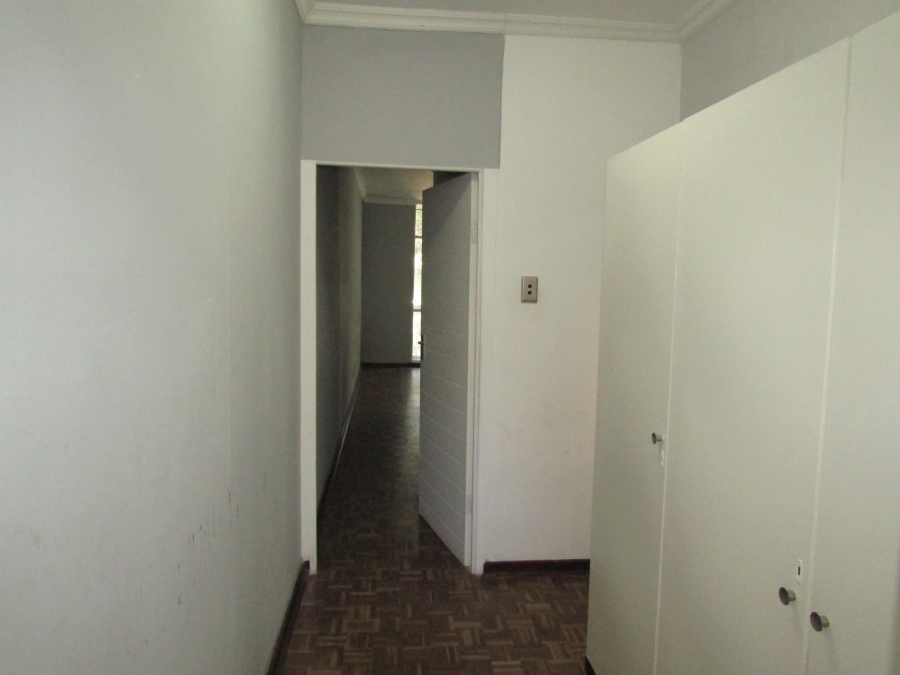 1 Bedroom Property for Sale in Parktown Gauteng
