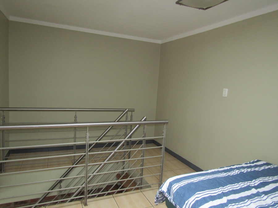 2 Bedroom Property for Sale in Auckland Park Gauteng