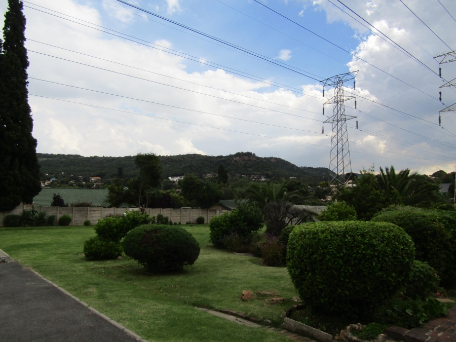 3 Bedroom Property for Sale in Mondeor Gauteng