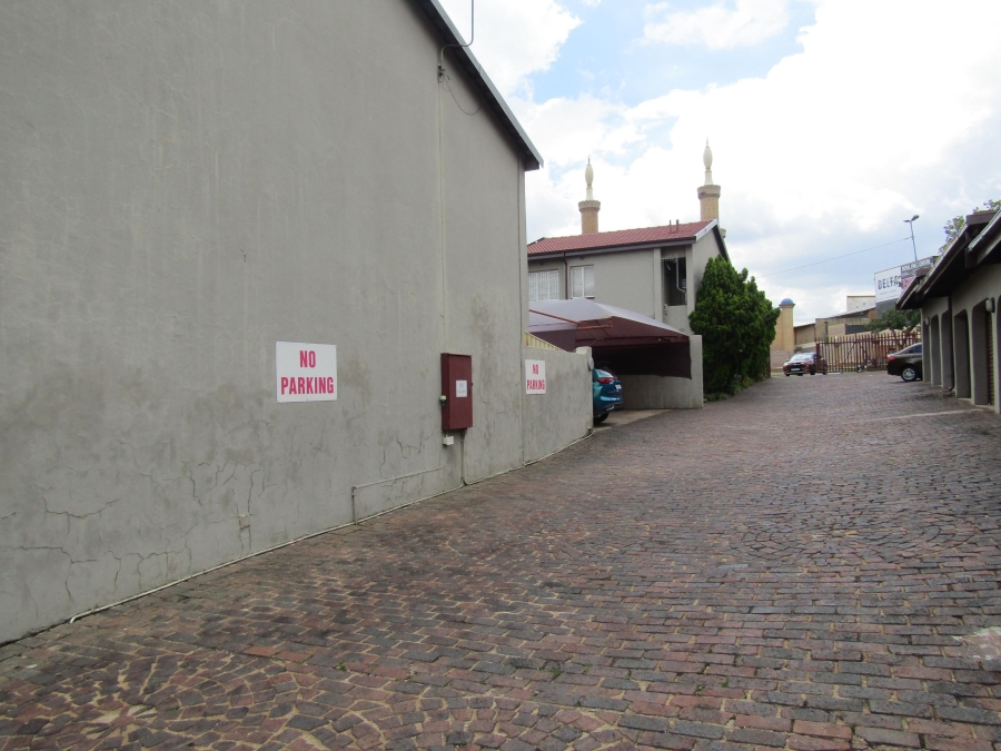 3 Bedroom Property for Sale in Mondeor Gauteng