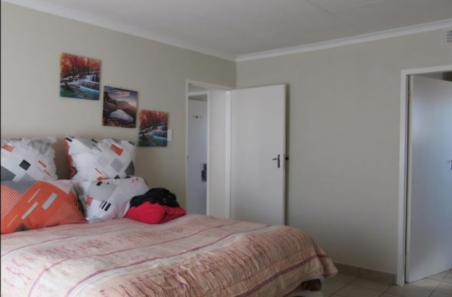 4 Bedroom Property for Sale in Sky City Gauteng