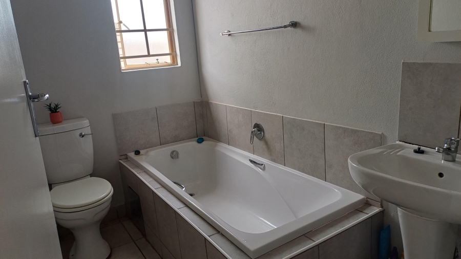 3 Bedroom Property for Sale in Sky City Gauteng
