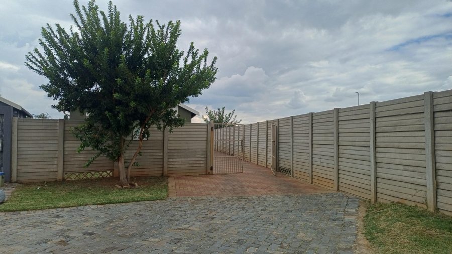 3 Bedroom Property for Sale in Sky City Gauteng