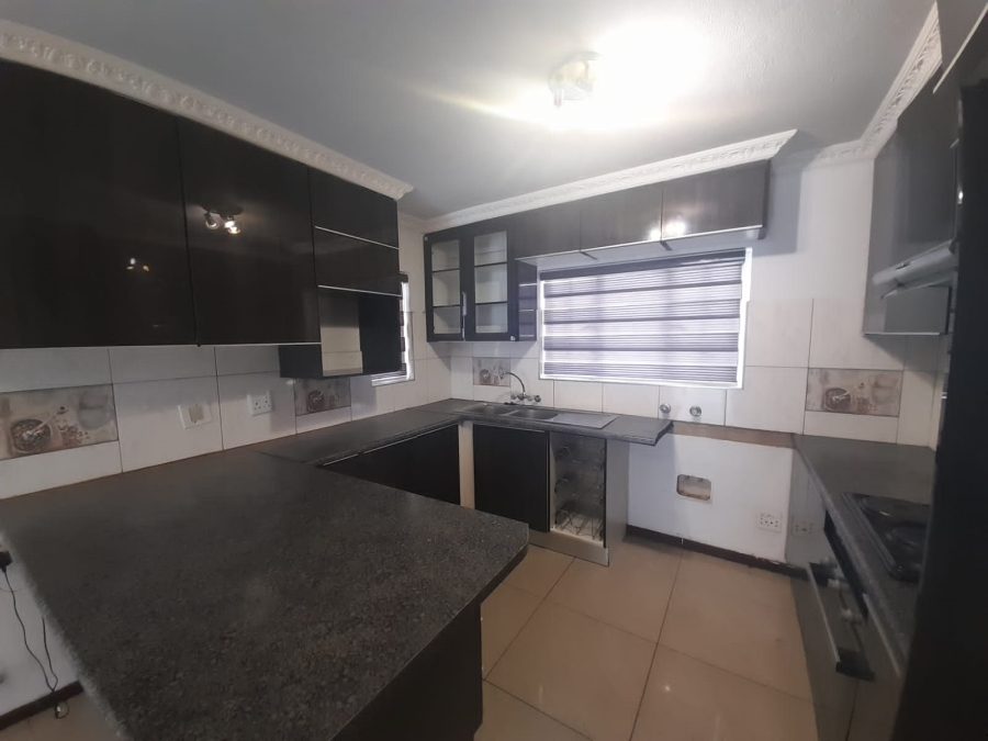 To Let 3 Bedroom Property for Rent in Olympus AH Gauteng