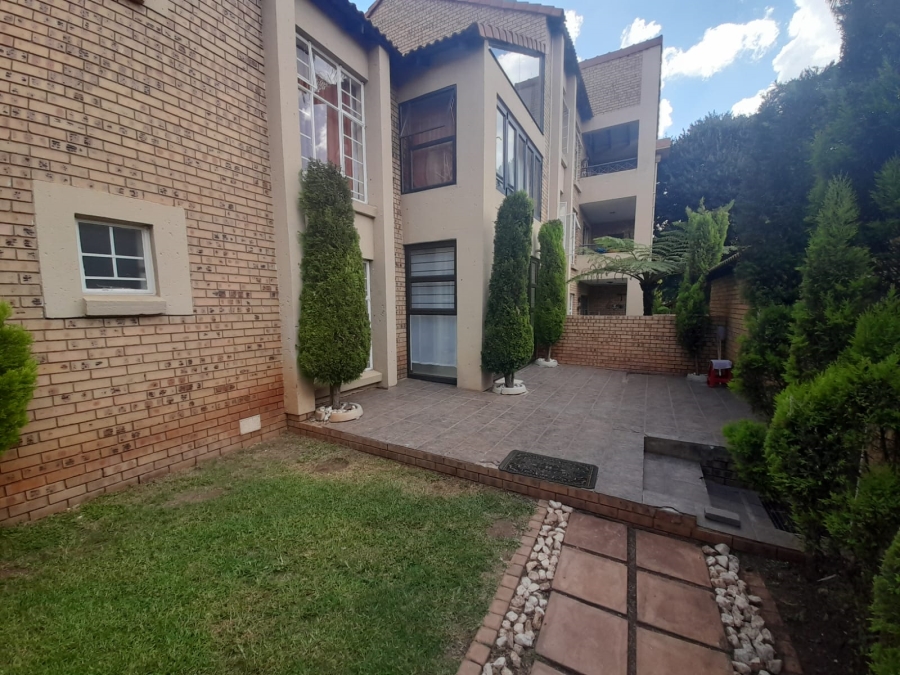 To Let 3 Bedroom Property for Rent in Olympus AH Gauteng