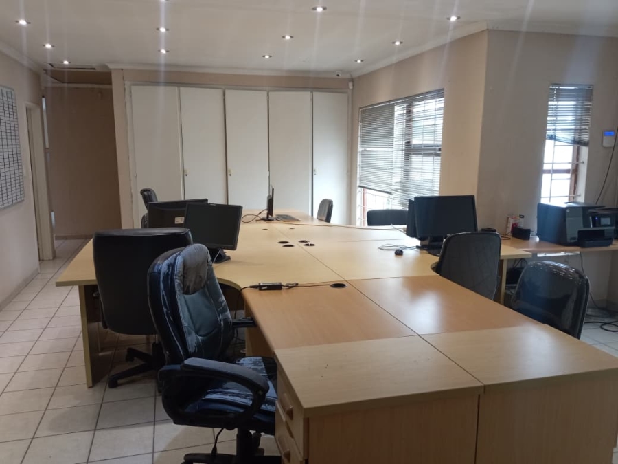To Let commercial Property for Rent in Buccleuch Gauteng