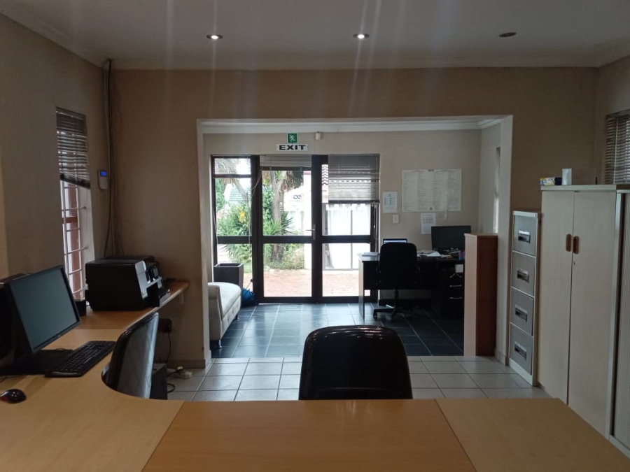 To Let commercial Property for Rent in Buccleuch Gauteng