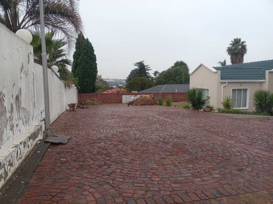 To Let commercial Property for Rent in Buccleuch Gauteng