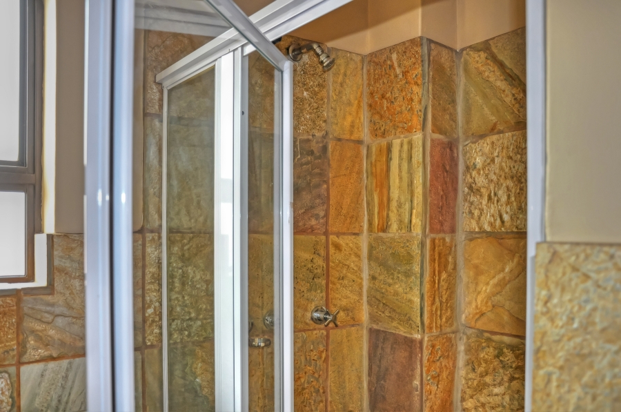 To Let commercial Property for Rent in Noordwyk Gauteng