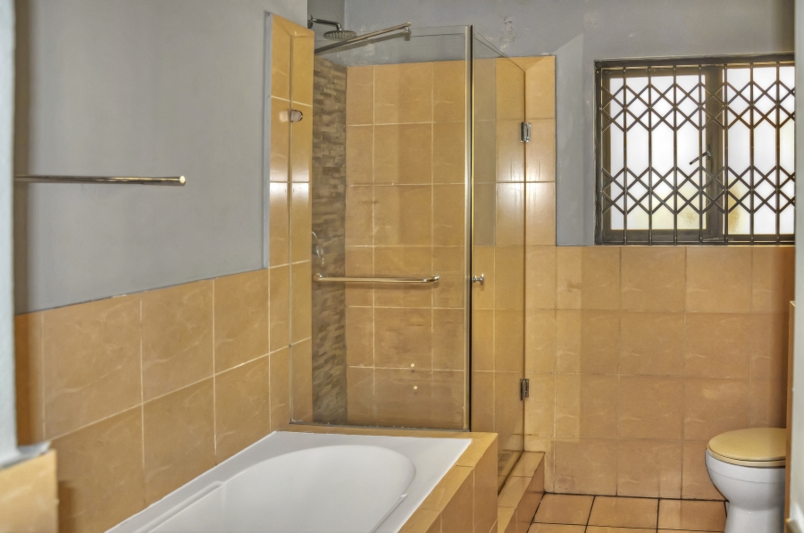 2 Bedroom Property for Sale in Erand Gardens Gauteng