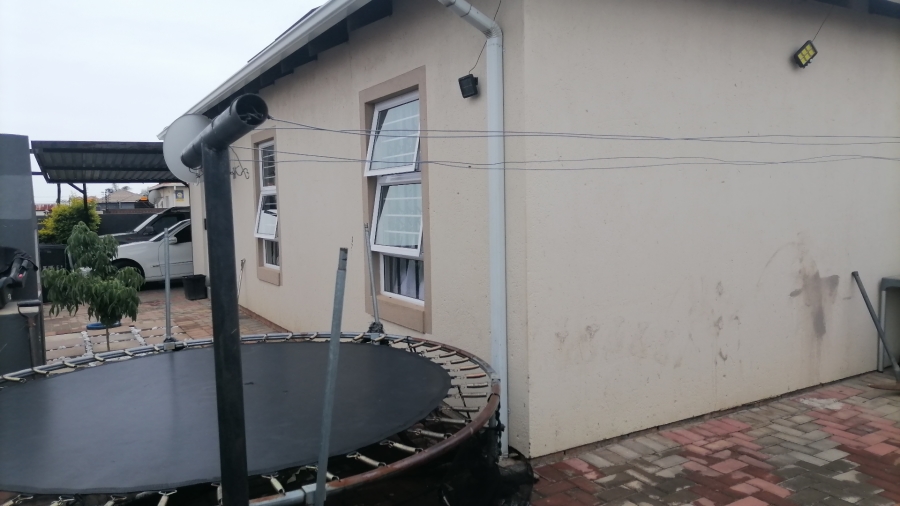 To Let 3 Bedroom Property for Rent in Pretoria West Gauteng