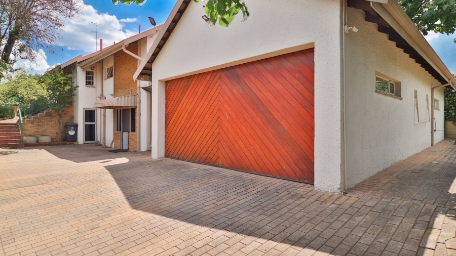 To Let 4 Bedroom Property for Rent in Gillview Gauteng