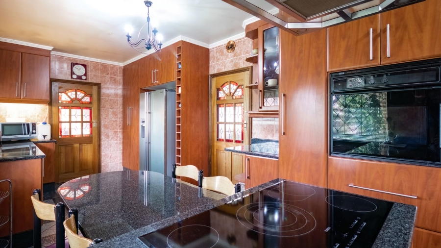 To Let 4 Bedroom Property for Rent in Gillview Gauteng