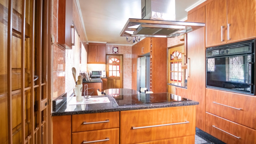 To Let 4 Bedroom Property for Rent in Gillview Gauteng