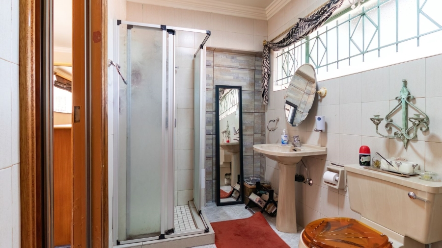 To Let 4 Bedroom Property for Rent in Gillview Gauteng