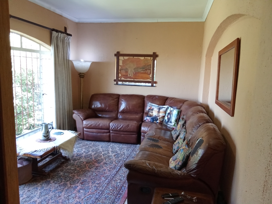 5 Bedroom Property for Sale in Helderkruin Gauteng