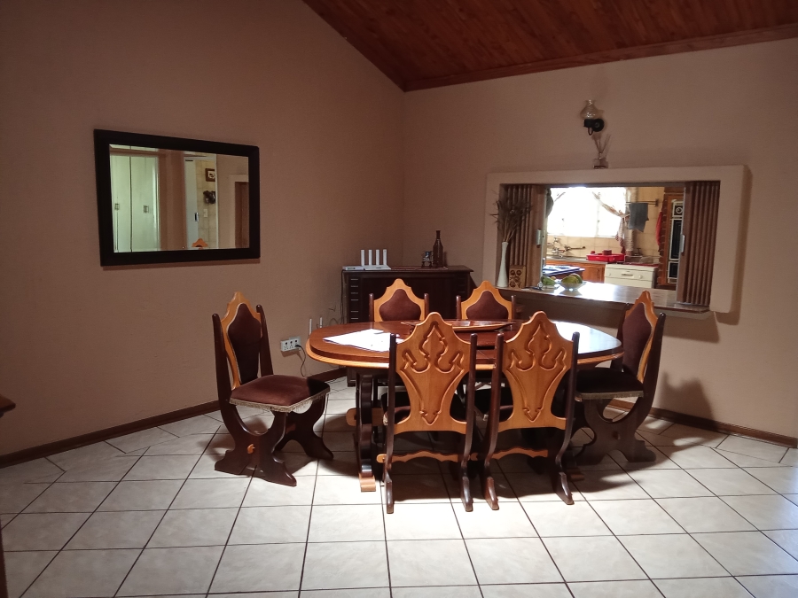 5 Bedroom Property for Sale in Helderkruin Gauteng