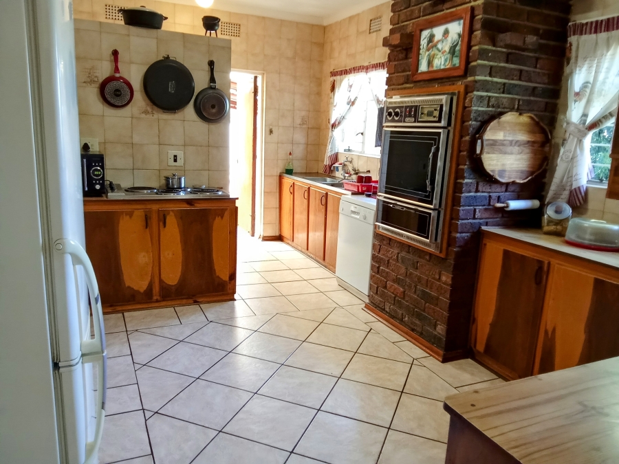 5 Bedroom Property for Sale in Helderkruin Gauteng
