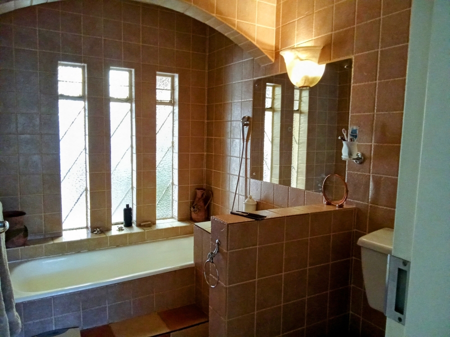 5 Bedroom Property for Sale in Helderkruin Gauteng