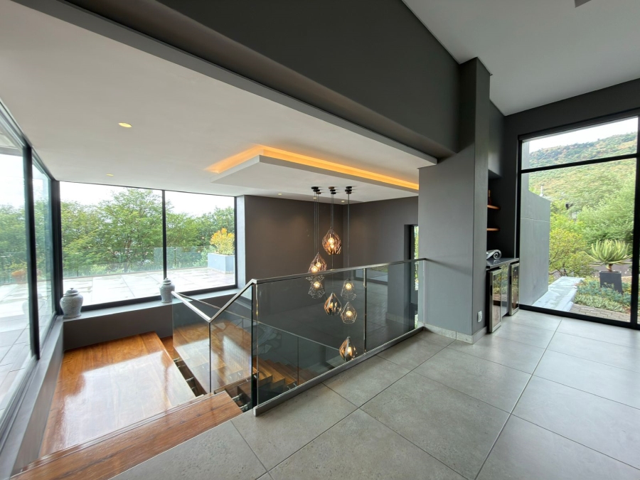 6 Bedroom Property for Sale in Featherbrooke Estate Gauteng