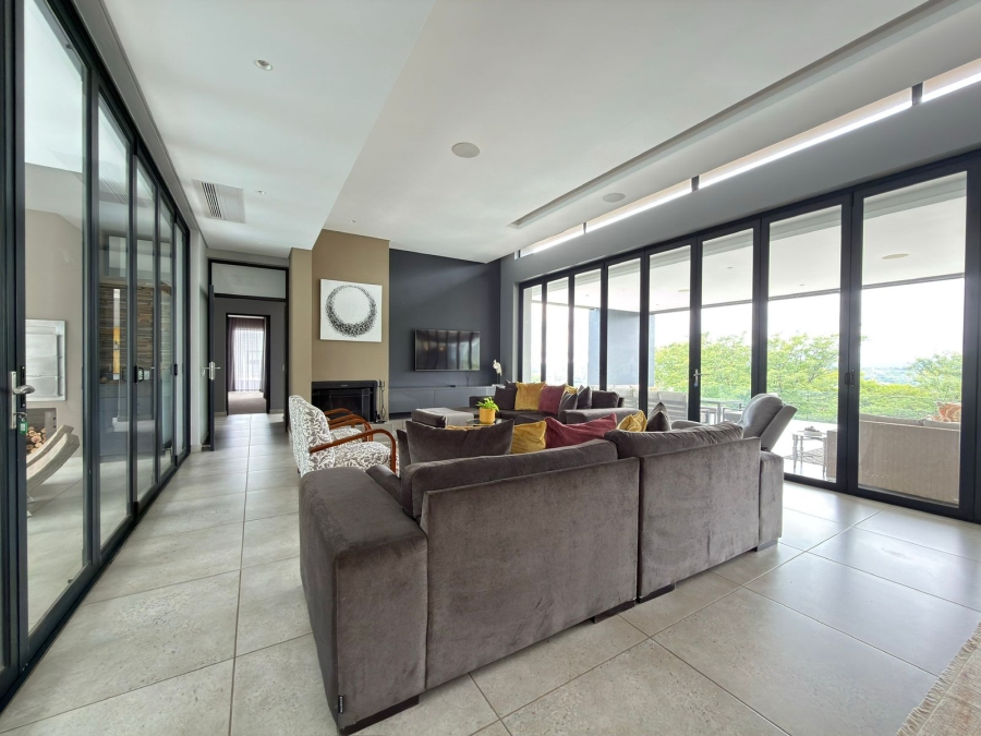 6 Bedroom Property for Sale in Featherbrooke Estate Gauteng