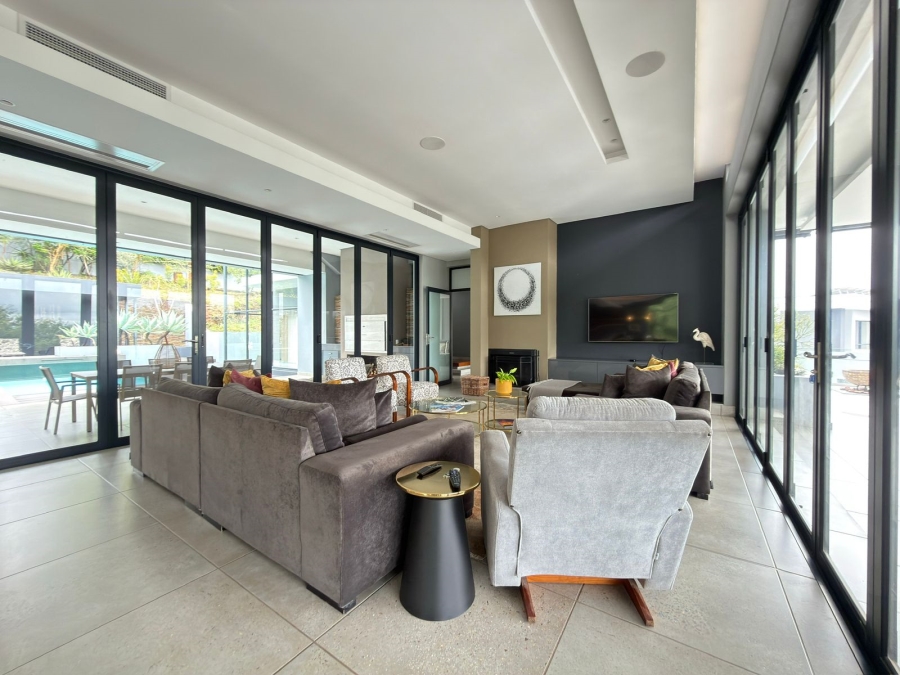 6 Bedroom Property for Sale in Featherbrooke Estate Gauteng