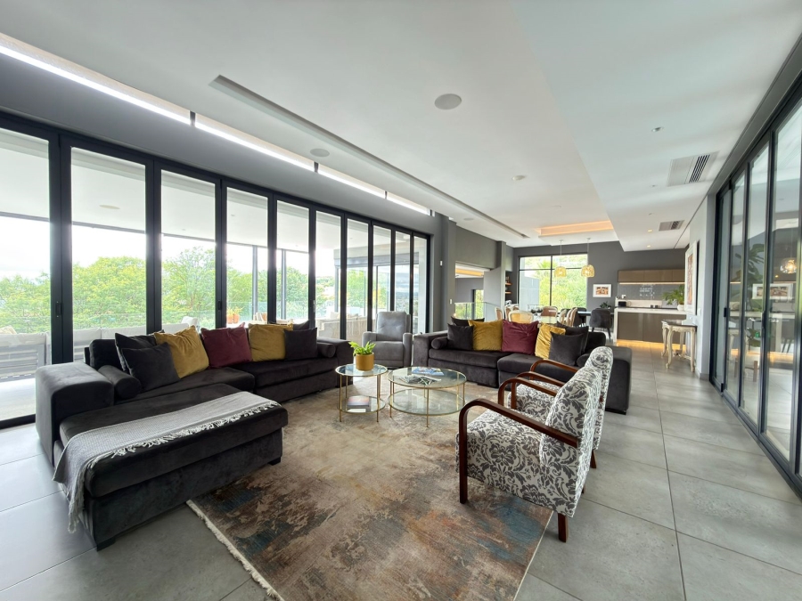 6 Bedroom Property for Sale in Featherbrooke Estate Gauteng