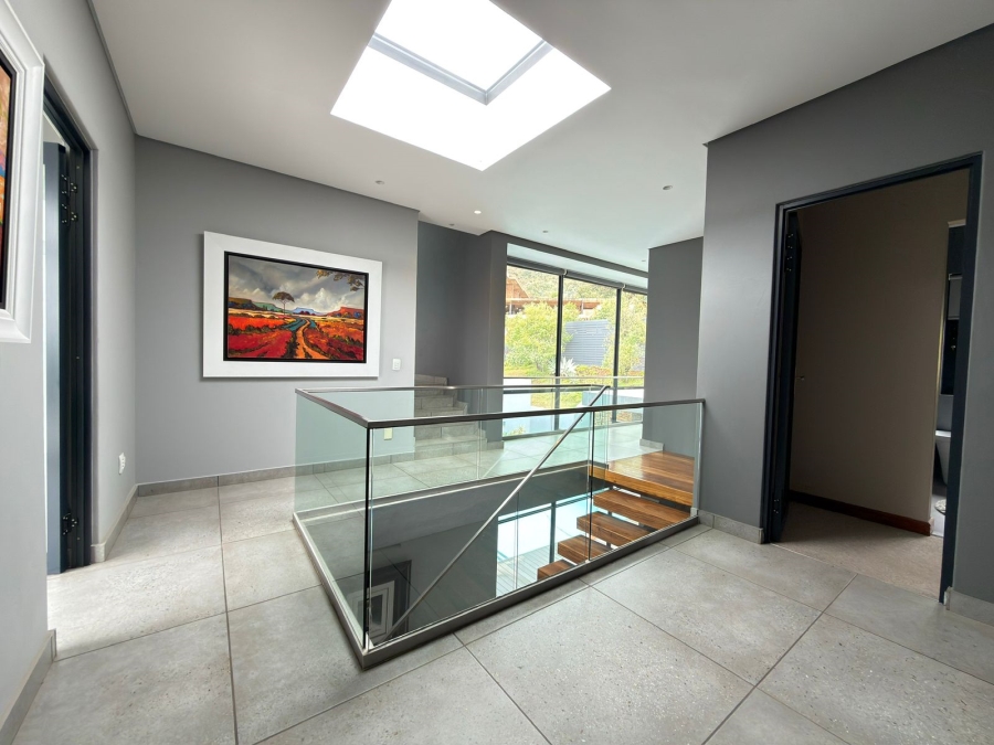 6 Bedroom Property for Sale in Featherbrooke Estate Gauteng