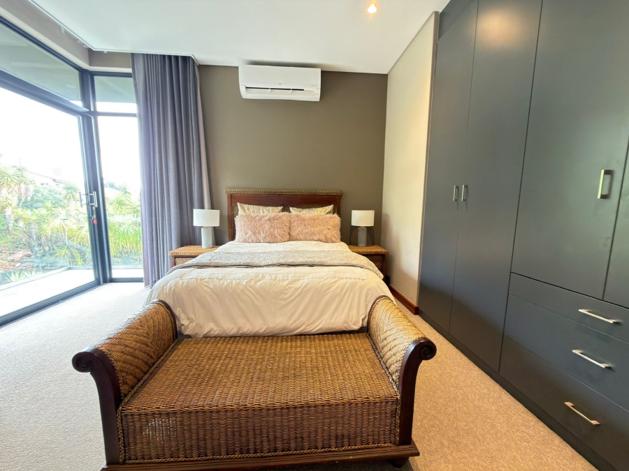 6 Bedroom Property for Sale in Featherbrooke Estate Gauteng