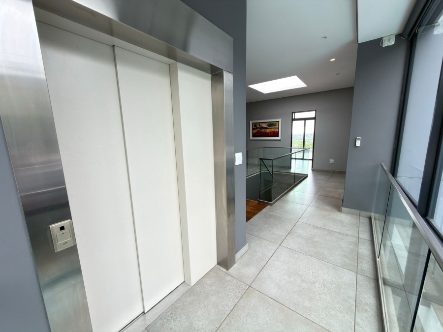 6 Bedroom Property for Sale in Featherbrooke Estate Gauteng