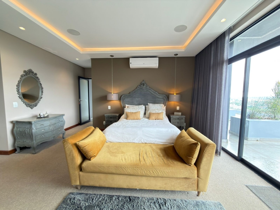 6 Bedroom Property for Sale in Featherbrooke Estate Gauteng