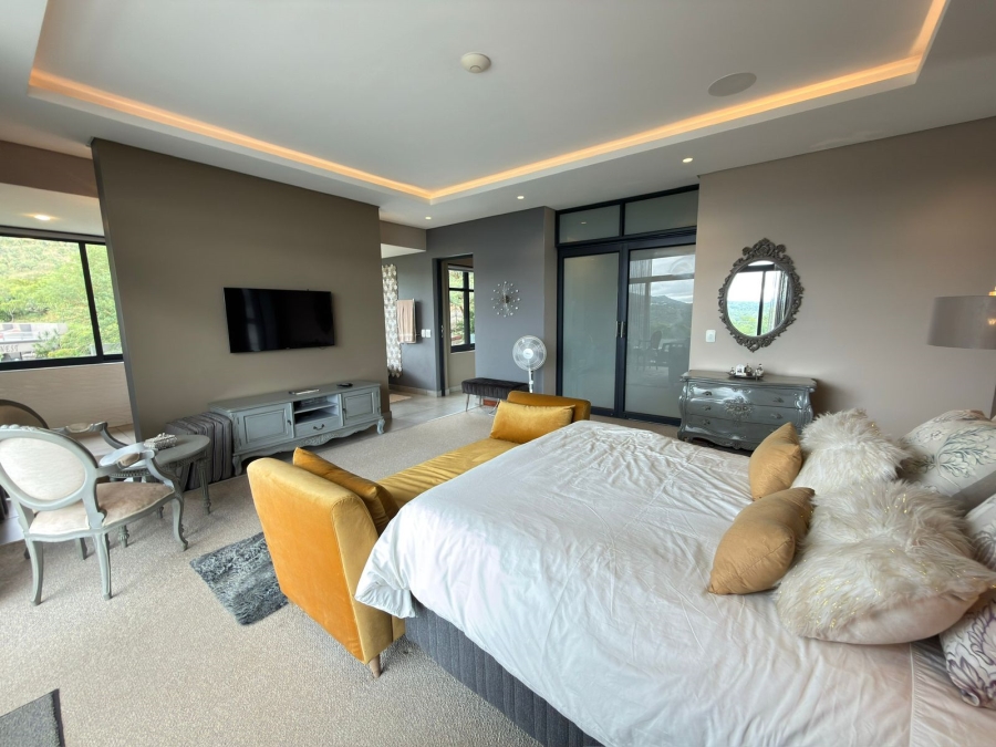 6 Bedroom Property for Sale in Featherbrooke Estate Gauteng