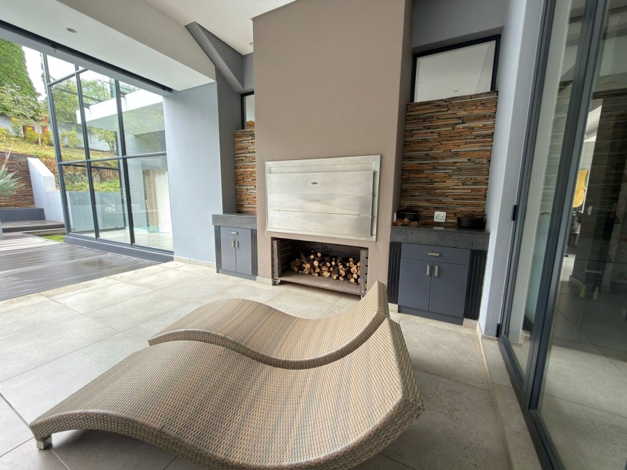 6 Bedroom Property for Sale in Featherbrooke Estate Gauteng