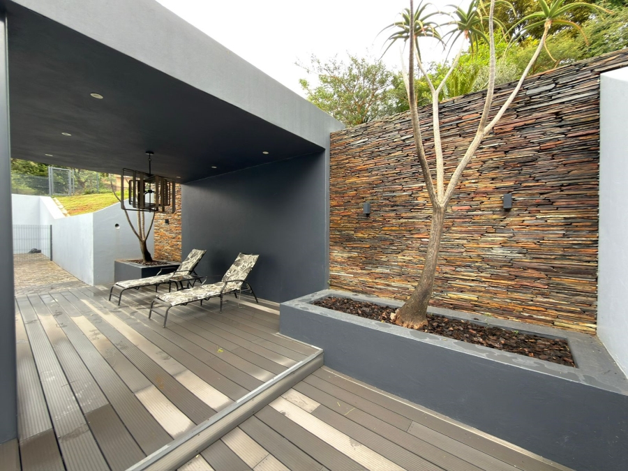 6 Bedroom Property for Sale in Featherbrooke Estate Gauteng