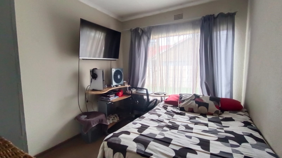 3 Bedroom Property for Sale in Randgate Gauteng